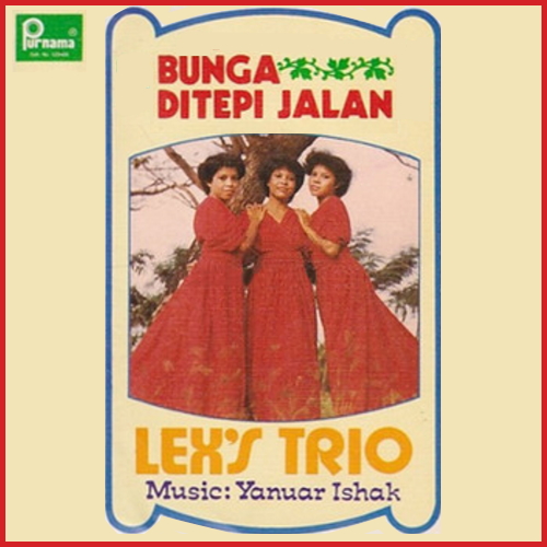 Bunga Ditepi Jalan