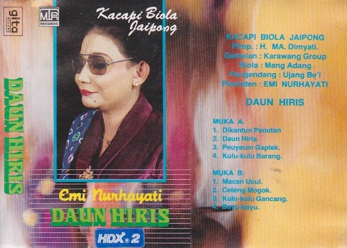DAUN HIRIS